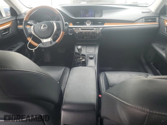 2014 Lexus ES 300h with VIN JTHBW1GG7E2049643, listed as a Copart auction lot 60874975 with 137,188 mi miles and Salvage title. Bid and sale history available at DreamBid. Image 8.