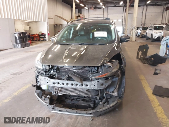 2015 Ford Escape Titanium с VIN 1FMCU9J98FUC05727, выставлен на аукционе IAAI как лот 42229328 с пробегом 112 896 миль миль и . История ставок и продаж доступна на DreamBid. Изображение 13.