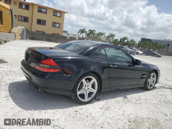 2012 Mercedes-Benz SL 550 z VIN WDBSK7BA2CF168126, wystawiony jako Copart lot #63101815 z przebiegiem 56 193 mil mil oraz Szkoda całkowita • Salvage title. Historia ofert i sprzedaży dostępna na DreamBid. Obrazek 3.