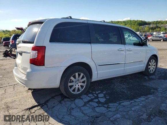 2015 Chrysler Town & Country Touring with VIN 2C4RC1BG5FR514102, listed as a Copart auction lot 55824025 with 200,969 mi miles and Clean Title. Bid and sale history available at DreamBid. Image 3.