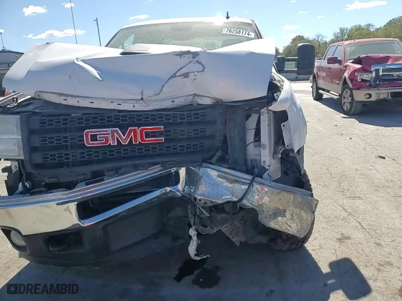 2013 GMC Sierra 2500HD SLE with VIN 1GT220CG8DZ395364, listed as a Copart auction lot 76258174 with 0 mi miles and Salvage Title. Bid and sale history available at carsss.com. Image 11.