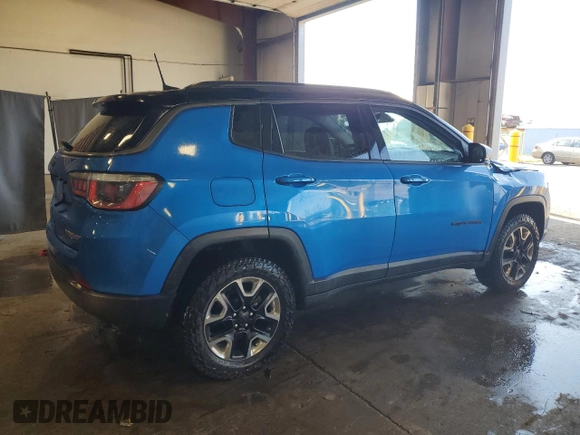 2017 Jeep Compass Trailhawk z VIN 3C4NJDDB1HT689633, wystawiony jako Copart lot #63426175 z przebiegiem 63 209 mil mil oraz Szkoda całkowita • Salvage title. Historia ofert i sprzedaży dostępna na DreamBid. Obrazek 3.