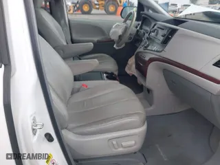 2014 Toyota Sienna XLE with VIN 5TDYK3DCXES470852, listed as a IAAI auction lot 42053266 with 48,512 mi miles. Bid and sale history available at carsss.com. Image 5.