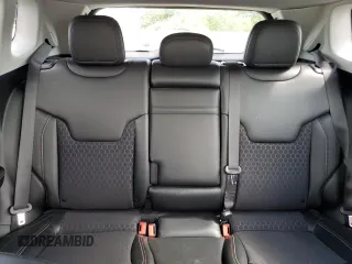 2020 Jeep Compass Latitude z VIN 3C4NJDBB1LT129848, wystawiony jako Copart lot #56048045 z przebiegiem 42 449 mil mil oraz Szkoda całkowita • Salvage title. Historia ofert i sprzedaży dostępna na DreamBid. Obrazek 10.