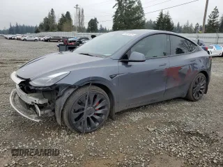 2023 Tesla Model Y Performance z VIN 7SAYGDEF4PF794244, wystawiony jako Copart lot #49276235 z przebiegiem 24 821 mil mil oraz Szkoda całkowita • Salvage title. Historia ofert i sprzedaży dostępna na DreamBid. Obrazek 1.