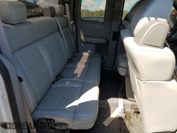 2007 Ford F-150 STX with VIN 1FTRX14WX7FA32209, listed as a Copart auction lot 50721205 with 183,712 mi miles and Salvage Title. Bid and sale history available at carsss.com. Image 10.