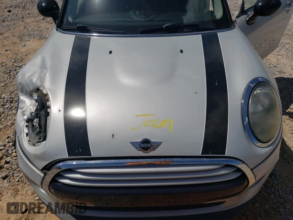 2014 MINI Hardtop with VIN WMWXM5C58ET933123, listed as a Copart auction lot 49443185 with 152,771 mi miles and Salvage Title. Bid and sale history available at DreamBid. Image 12.