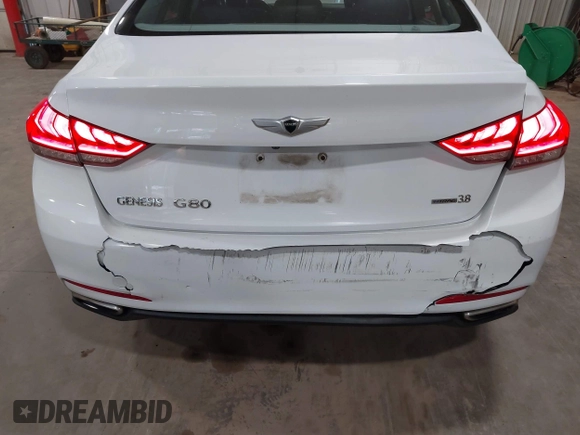 2015 Hyundai Genesis 3.8L with VIN KMHGN4JE5FU090728, listed as a IAAI auction lot 42031915 with 156,755 mi miles. Bid and sale history available at carsss.com. Image 6.