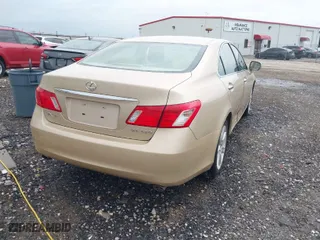 2007 Lexus ES 350 with VIN JTHBJ46G272101832, listed as a IAAI auction lot 41924490 with 156,730 mi miles. Bid and sale history available at carsss.com. Image 4.