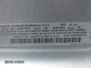 2006 Volkswagen Jetta 2.5L z VIN 3VWRF71K76M707615, wystawiony jako IAAI lot #42070579 z przebiegiem 180 873 mil mil oraz . Historia ofert i sprzedaży dostępna na DreamBid. Obrazek 9.
