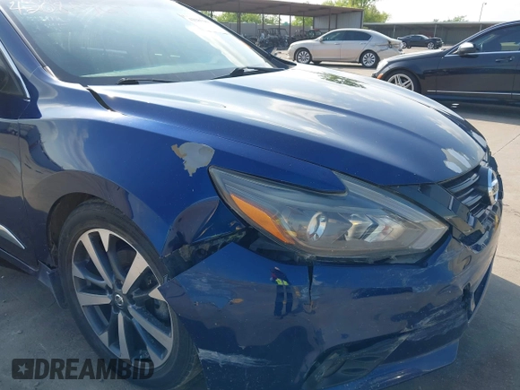 2017 Nissan Altima SV with VIN 1N4AL3AP9HC153145, listed as a IAAI auction lot 42085963 with 157,981 mi miles and . Bid and sale history available at carsss.com. Image 20.