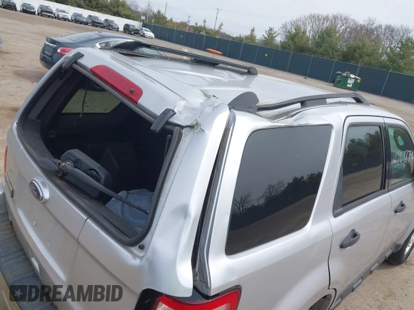 2011 Ford Escape XLT с VIN 1FMCU9D77BKC38802, выставлен на аукционе IAAI как лот 42012798 с пробегом 249 489 миль миль и . История ставок и продаж доступна на DreamBid. Изображение 6.