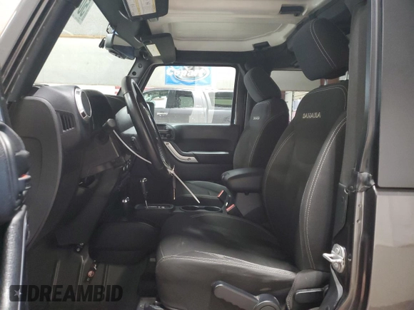2018 Jeep Wrangler Sahara with VIN 1C4AJWBG3JL909722, listed as a Copart auction lot 50486925 with 45,104 mi miles and Salvage title. Bid and sale history available at DreamBid. Image 7.