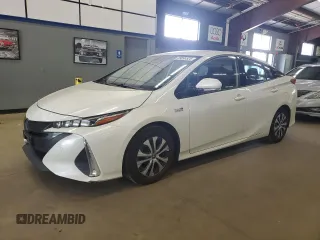 2020 Toyota Prius LE с VIN JTDKARFP6L3131029, выставлен на аукционе Copart как лот 59890525 с пробегом 155 425 миль миль и Списание • Salvage title. История ставок и продаж доступна на DreamBid. Изображение 1.