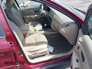2004 Ford Taurus SES with VIN 1FAFP55S84A141126, listed as a IAAI auction lot 42200307 with 122,195 mi miles and . Bid and sale history available at DreamBid. Image 5.