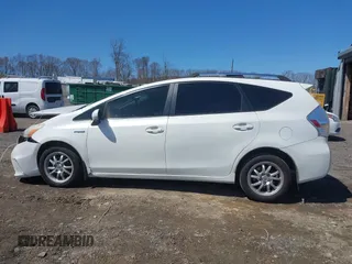 2012 Toyota Prius Two z VIN JTDZN3EU4C3153313, wystawiony jako IAAI lot #41998852 z przebiegiem 164 668 mil mil oraz . Historia ofert i sprzedaży dostępna na DreamBid. Obrazek 15.