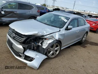 2015 Volkswagen Passat SEL Premium z VIN 1VWCS7A3XFC043208, wystawiony jako Copart lot #54766115 z przebiegiem 192 773 mil mil oraz Szkoda całkowita • Salvage title. Historia ofert i sprzedaży dostępna na DreamBid. Obrazek 1.