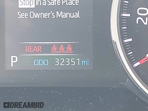 2021 Toyota RAV4 XLE with VIN 2T3W1RFV1MC136218, listed as a IAAI auction lot 42507539 with 32,351 mi miles and . Bid and sale history available at DreamBid. Image 15.