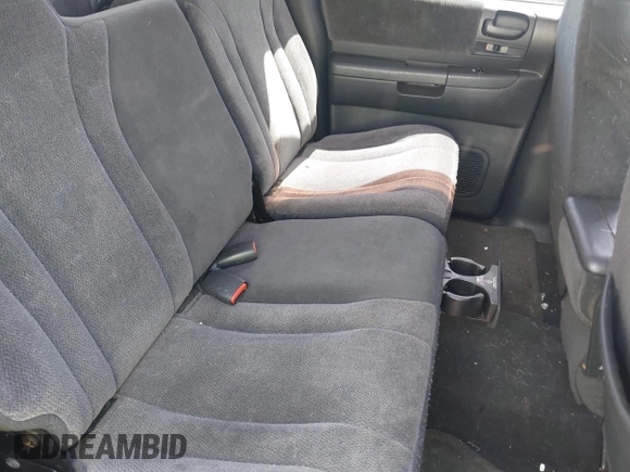 2004 Dodge Dakota Sport z VIN 1D7HG38N84S709758, wystawiony jako IAAI lot #42168491 z przebiegiem 238 479 mil mil oraz . Historia ofert i sprzedaży dostępna na DreamBid. Obrazek 8.