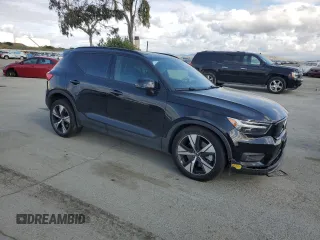 2021 Volvo XC40 z VIN YV4ED3UR2M2567418, wystawiony jako Copart lot #54073465 z przebiegiem 20 221 mil mil oraz Szkoda całkowita • Salvage title. Historia ofert i sprzedaży dostępna na DreamBid. Obrazek 4.