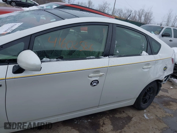 2013 Toyota Prius One with VIN JTDKN3DU1D5617151, listed as a IAAI auction lot 41602568 with 86,318 mi miles. Bid and sale history available at carsss.com. Image 14.
