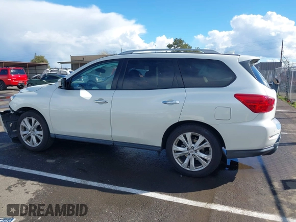 2019 Nissan Pathfinder SV z VIN 5N1DR2MN8KC580359, wystawiony jako IAAI lot #41767664 z przebiegiem 66 248 mil mil oraz . Historia ofert i sprzedaży dostępna na DreamBid. Obrazek 14.