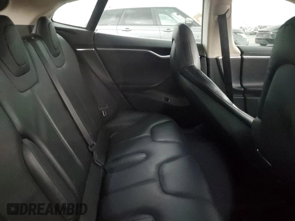 2014 Tesla Model S 60 z VIN 5YJSA1H11EFP43395, wystawiony jako Copart lot #54653845 z przebiegiem 120 180 mil mil oraz Szkoda całkowita • Salvage title. Historia ofert i sprzedaży dostępna na DreamBid. Obrazek 10.
