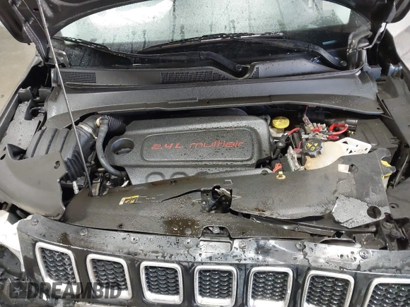 2019 Jeep Compass Sport with VIN 3C4NJCAB1KT762800, listed as a IAAI auction lot 41917374 with 90,184 mi miles and . Bid and sale history available at DreamBid. Image 10.