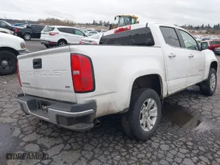 2022 Chevrolet Colorado 2WD LT with VIN 1GCGSCENXN1266397, listed as a IAAI auction lot 41468159 with 52,658 mi miles. Bid and sale history available at carsss.com. Image 4.