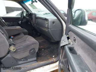 2002 GMC Sierra 1500 SLE with VIN 2GTEC19V821311698, listed as a IAAI auction lot 41585171 with 1 mi miles. Bid and sale history available at carsss.com. Image 5.
