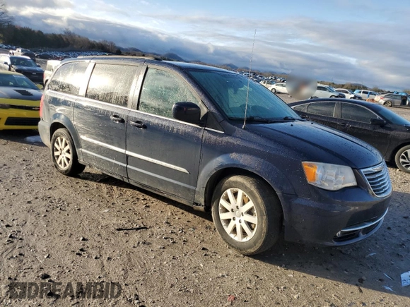 2014 Chrysler Town & Country Touring with VIN 2C4RC1BG7ER372155, listed as a Copart auction lot 45190275 with 123,632 mi miles and Clean Title. Bid and sale history available at DreamBid. Image 4.