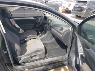 2011 Volkswagen Golf с VIN WVWAA7AJ6BW265135, выставлен на аукционе IAAI как лот 41911257 с пробегом 186 091 миль миль и . История ставок и продаж доступна на DreamBid. Изображение 5.