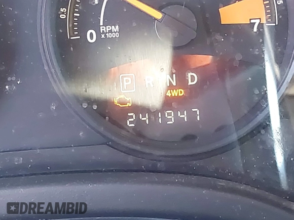 2015 Jeep Patriot Altitude z VIN 1C4NJRBB9FD155170, wystawiony jako IAAI lot #42198709 z przebiegiem 241 947 mil mil oraz . Historia ofert i sprzedaży dostępna na DreamBid. Obrazek 15.