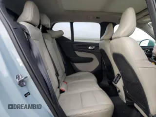 2019 Volvo XC40 Momentum z VIN YV4162XZ4K2009954, wystawiony jako Copart lot #50209365 z przebiegiem 60 140 mil mil oraz Szkoda całkowita • Salvage title. Historia ofert i sprzedaży dostępna na DreamBid. Obrazek 11.