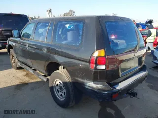2001 Mitsubishi Montero Sport ES with VIN JA4LS21H81P066211, listed as a IAAI auction lot 42001416 with 293,503 mi miles. Bid and sale history available at carsss.com. Image 3.