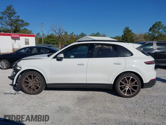 2020 Porsche Cayenne S z VIN WP1AB2AY9LDA28759, wystawiony jako IAAI lot #41832815 z przebiegiem Nie podano mil oraz . Historia ofert i sprzedaży dostępna na DreamBid. Obrazek 14.