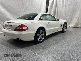 2007 Mercedes-Benz SL 550 z VIN WDBSK71FX7F129349, wystawiony jako Copart lot #60161885 z przebiegiem 108 178 mil mil oraz Czysty tytuł • Clean title. Historia ofert i sprzedaży dostępna na DreamBid. Obrazek 4.