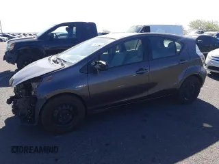 2012 Toyota Prius One z VIN JTDKDTB35C1011452, wystawiony jako Copart lot #57456855 z przebiegiem 120 545 mil mil oraz Szkoda całkowita • Salvage title. Historia ofert i sprzedaży dostępna na DreamBid. Obrazek 1.