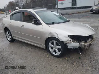 2006 Mazda Mazda3 i with VIN JM1BK12F861483119, listed as a IAAI auction lot 41503942 with 215,361 mi miles. Bid and sale history available at carsss.com. Image 1.