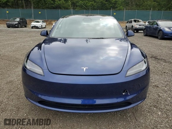 2025 Tesla Model 3 Long Range z VIN 5YJ3E1EA8SF931209, wystawiony jako Copart lot #60304875 z przebiegiem 9 123 mil mil oraz Szkoda całkowita • Salvage title. Historia ofert i sprzedaży dostępna na DreamBid. Obrazek 5.