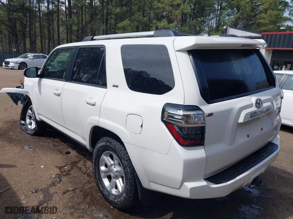 2020 Toyota 4Runner SR5 with VIN JTEBU5JR1L5793061, listed as a IAAI auction lot 41931410 with 81,984 mi miles. Bid and sale history available at carsss.com. Image 3.