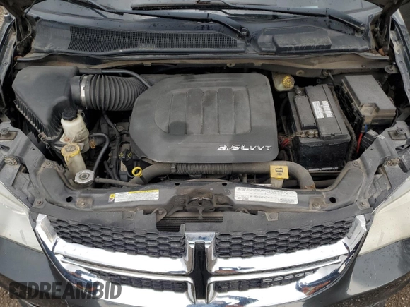 2011 Dodge Grand Caravan Crew with VIN 2D4RN5DG2BR762738, listed as a Copart auction lot 49528955 with 203,748 mi miles and Clean Title. Bid and sale history available at DreamBid. Image 12.