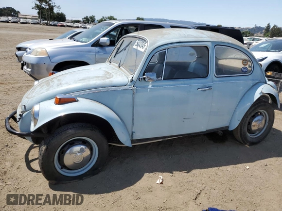 1969 Volkswagen Beetle z VIN 119467543, wystawiony jako Copart lot #59442045 z przebiegiem 9 895 mil mil oraz Czysty tytuł • Clean title. Historia ofert i sprzedaży dostępna na DreamBid. Obrazek 1.
