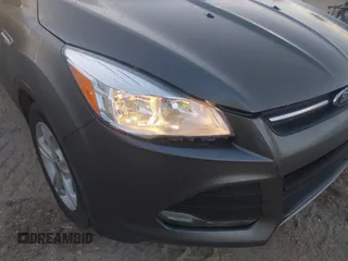 2014 Ford Escape SE with VIN 1FMCU0G91EUB05180, listed as a IAAI auction lot 41758185 with 186,042 mi miles. Bid and sale history available at carsss.com. Image 6.