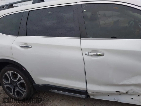 2024 Subaru Ascent Touring z VIN 4S4WMAWD4R3405297, wystawiony jako IAAI lot #42184262 z przebiegiem 11 172 mil mil oraz . Historia ofert i sprzedaży dostępna na DreamBid. Obrazek 14.