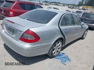 2007 Mercedes-Benz E 350 z VIN WDBUF56X17B147734, wystawiony jako IAAI lot #42453861 z przebiegiem 167 326 mil mil oraz . Historia ofert i sprzedaży dostępna na DreamBid. Obrazek 4.