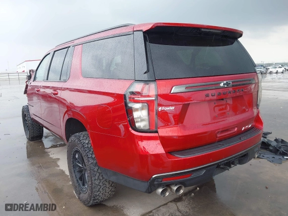 2022 Chevrolet Suburban RST with VIN 1GNSKEKL3NR125317, listed as a IAAI auction lot 41902663 with 35,274 mi miles. Bid and sale history available at carsss.com. Image 3.