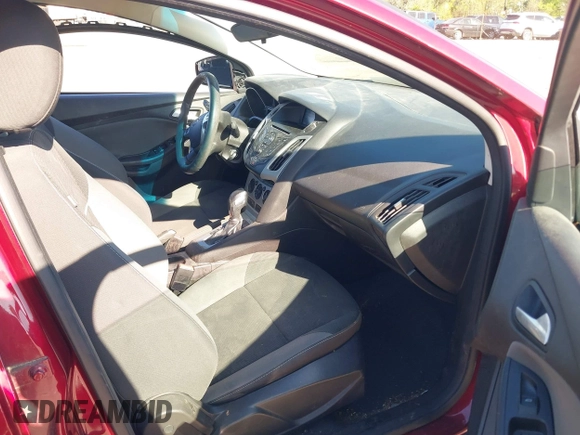 2014 Ford Focus SE with VIN 1FADP3F27EL202224, listed as a IAAI auction lot 42067644 with 174,674 mi miles. Bid and sale history available at carsss.com. Image 5.