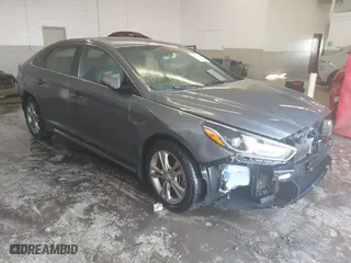 2019 Hyundai Sonata Sport with VIN 5NPE34AF6KH816918, listed as a IAAI auction lot 41451876 with 58,952 mi miles. Bid and sale history available at carsss.com. Image 1.