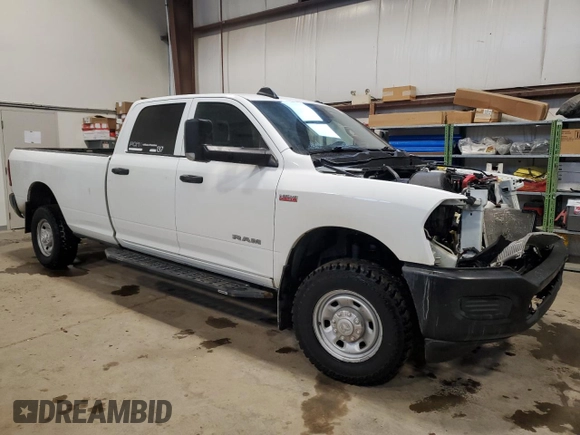 2022 Ram 2500 Tradesman z VIN 3C6UR5HJ3NG365610, wystawiony jako Copart lot #48679065 z przebiegiem 92 703 mil mil oraz Szkoda całkowita • Salvage title. Historia ofert i sprzedaży dostępna na DreamBid. Obrazek 4.